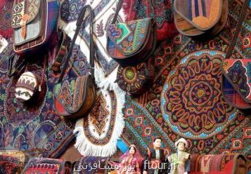 طی تفاهم نامه همکاری مطرح شد؛ بانوان سرپرست خانوار فعال صنایع دستی در ۸ استان حمایت می شوند