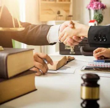 همه چیز درباره انتخاب وکیل دادگستری