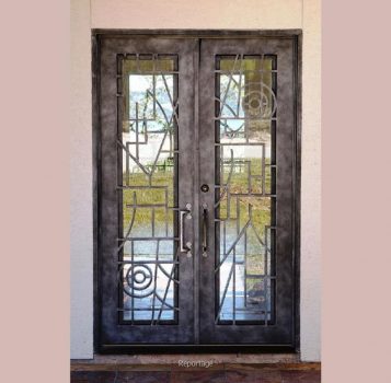 زیبایی ساختمان با حفاظ شاخ گوزنی