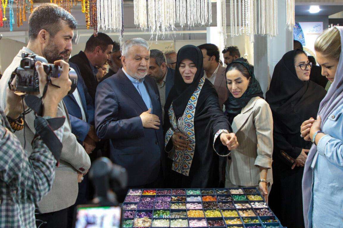 صالحی امیری در بازدید از ایران اکسپو : توسعه صادرات فرهنگی در دستور کار است