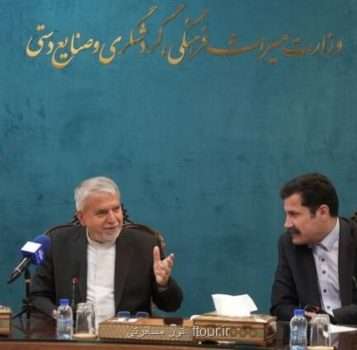 تاکید صالحی امیری در دیدار معاون رئیس جمهور در امور توسعه روستایی روستاها را درگیر وام و بدهی نکنیم