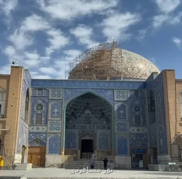 گنبد شیخ لطف ا… قبل از بارندگی ها به مرحله نصب کاشی رسید